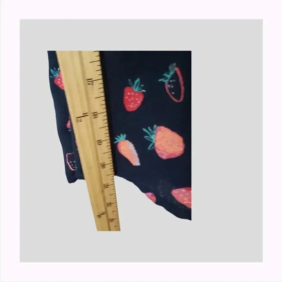 Wonder Nation girl straberry top L (10-12)navy - Picture 8 of 8